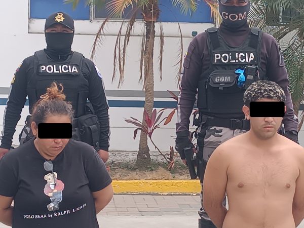 Un operativo policial en Manta permitió la captura de Carlos M, uno de ellos señalado por asaltos, extorsiones y ataques armados.