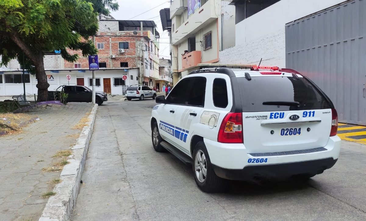 Un adulto mayor fue herido de bala en un asalto en Manta, reflejo del aumento de delitos violentos en esta ciudad y en Ecuador en el 2025.
