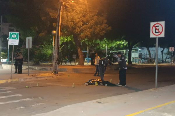 Tres personas murieron y otras tres resultaron heridas tras dos ataques armados ocurridos con pocos minutos de diferencia en Manta.