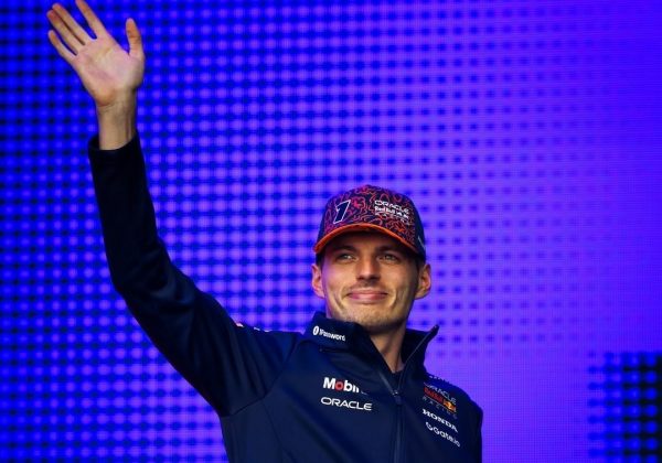 Max Verstappen apuesta por Red Bull y pone fin a rumores sobre Mercedes