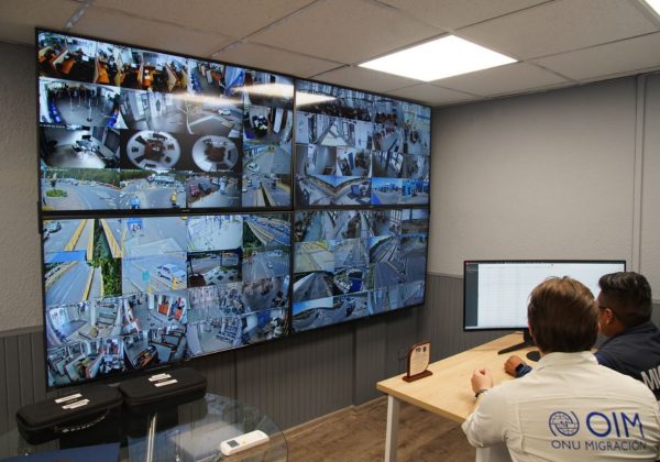 Entre los equipos constan cámaras de videovigilancia de alta resolución.