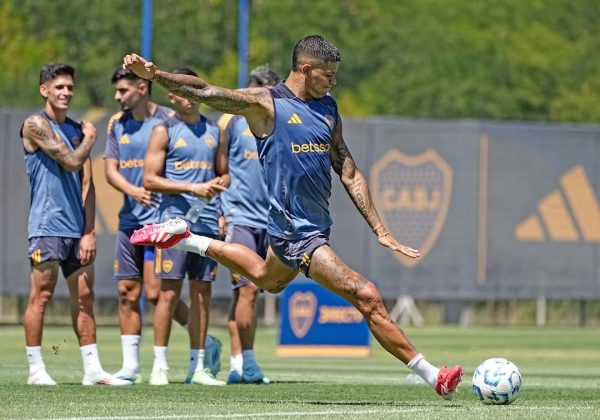 Miguel Ángel Russo margina a tres defensores en medio de crisis en Boca Juniors