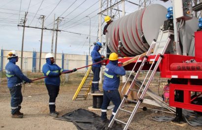 Ministerio de Energía y CNEL EP inauguran subestación móvil en la provincia El Oro: beneficiará a 14 cantones y brindará cobertura a Azuay y Guayas