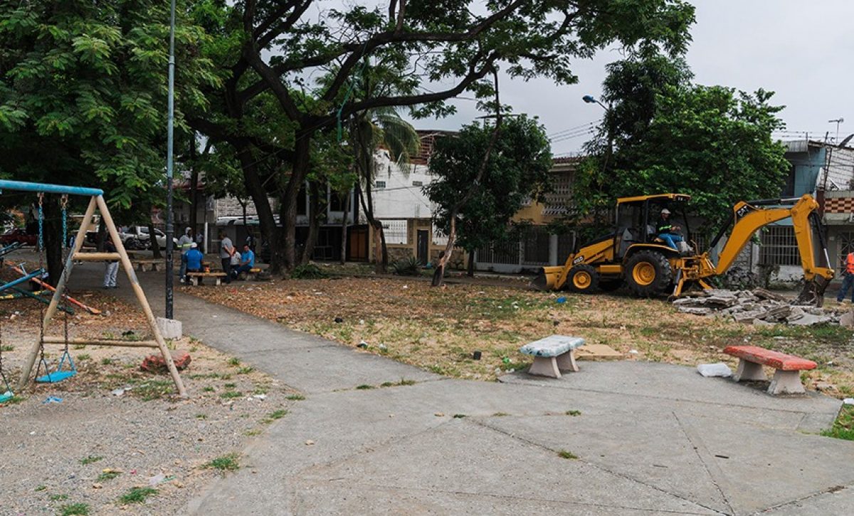 El Municipio de Guayaquil, comenzó la reconstrucción de cuatro parques y cinco canchas deportivas.