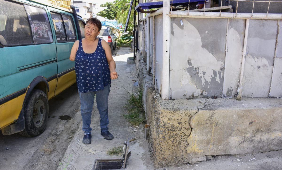 La parroquia Crucita ya cuenta con las guías de agua domiciliarias, pero aún no cuentan con el servicio.