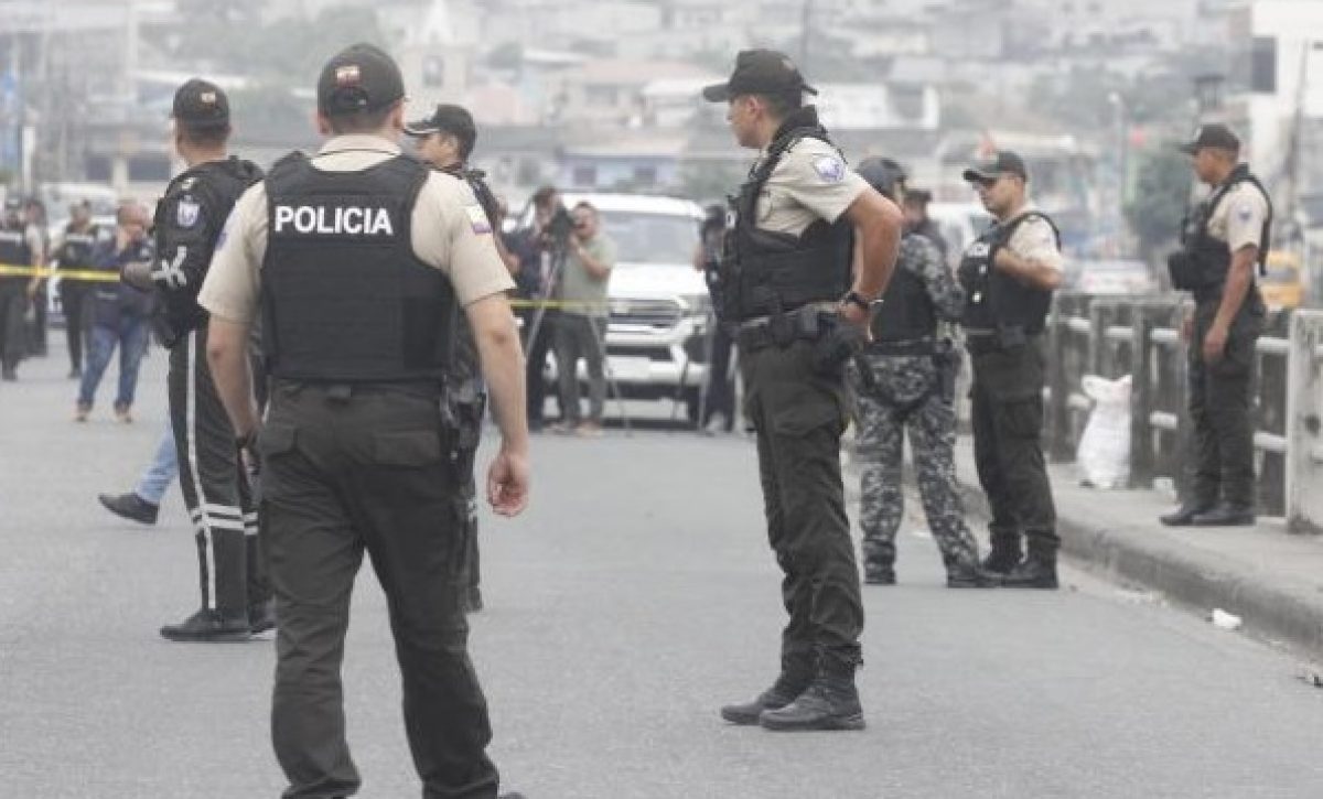 Padres de familia de una unidad educativa, en Guayaquil, decidieron no mandar más a su hijos por el nivel de inseguridad que allí se vive.