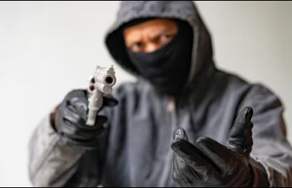 Pareja aprehendida en Santo Domingo por presunta extorsión a familia