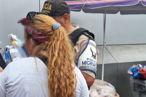 Policía de Migración refuerza controles en Santo Domingo para verificar estatus de extranjeros