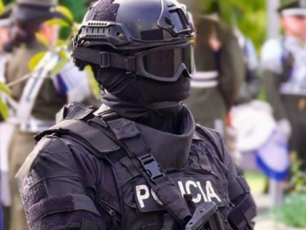 Policía descarta amenaza de bomba en el Ministerio de Educación en Quito