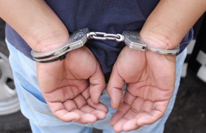 Policía detiene a dos sospechosos por tráfico ilícito de migrantes en Ambato