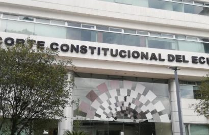 Presidencia de Ecuador solicita a la Corte Constitucional suspender audiencia