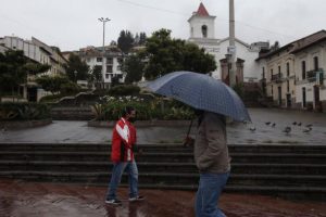 Quito enfrentará lluvias y frío este jueves 15 de mayo, según el pronóstico del INAMHI