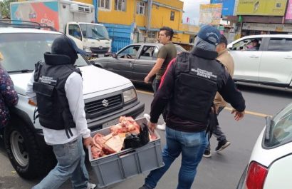 Quito decomisan 360 Kg. de carne y clausura camal clandestino en Guamaní