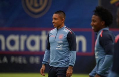 Cristian Ramírez y Ángelo Preciado jugadores de la selección.