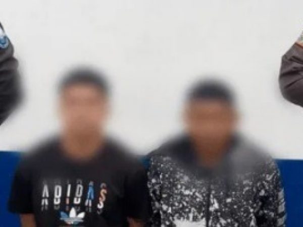 Recuperan camioneta robada y capturan a sospechosos en la Gran Colombia