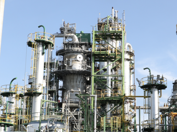 Refinería de Esmeraldas retomará operaciones progresivamente en julio tras sismo e incendio