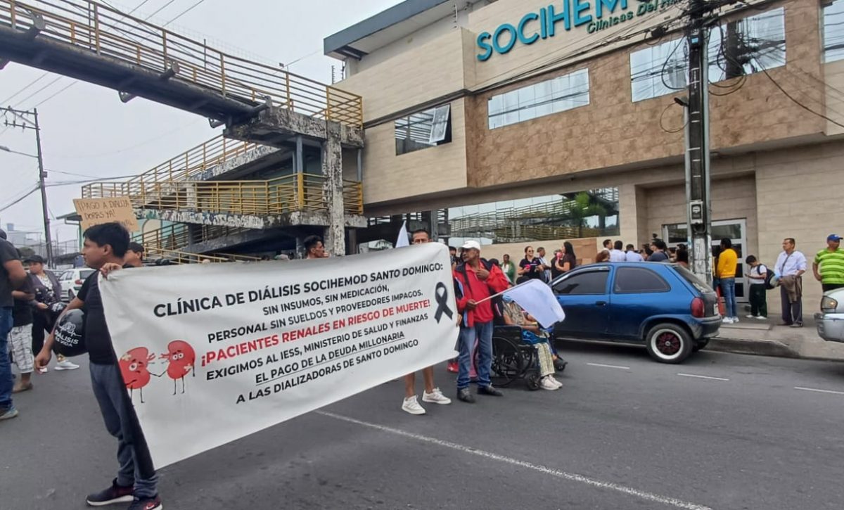 Santo Domingo clínica de diálisis anuncia nuevo cierre parcial por falta de insumos