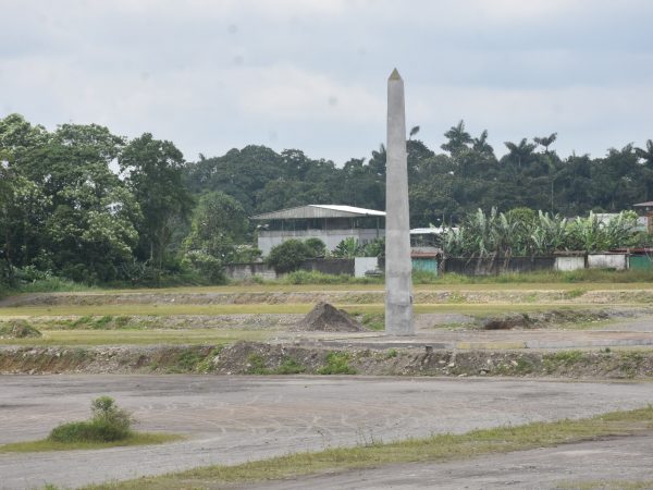 Santo Domingo de los Tsáchilas tiene su propio obelisco, el cual mide 20 metros de altura