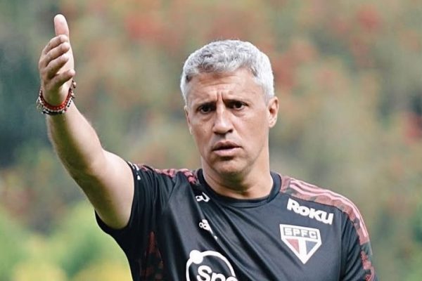 Sao Paulo de Robert Arboleda oficializa a Hernán Crespo como nuevo entrenador