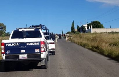 Seis cabezas humanas halladas en carretera Puebla-Tlaxcala y otro cráneo en Colima, según autoridades mexicanas.
