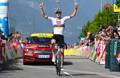 Tadej Pogacar gana en Combloux y recupera el maillot amarillo en el Dauphiné