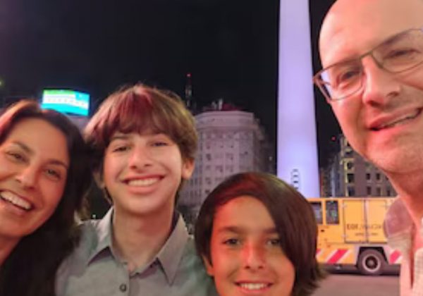 ¡Terror en Argentina! Una mujer habría terminado con las vidas de su esposo y sus dos hijos en Villa Crespo. (Redes sociales).