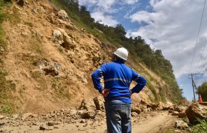 Trabajos en el km 83 de la vía Alóag–Santo Domingo se extienden hasta el jueves 19 por condiciones climáticas