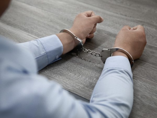 Tribunal condenó a 40 años de prisión a hombre que asesinó a su madre y ocultó su cuerpo en una maleta