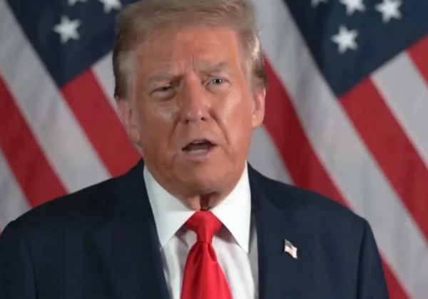 Tribunal federal declara ilegal uso de poderes de emergencia por Trump para aranceles