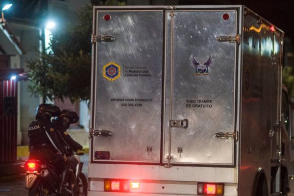 Triple crimen causa conmoción en Esmeraldas, entre las víctimas había un hombre, a quien decapitaron. (Referencial-API).