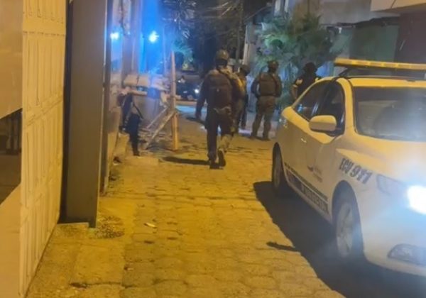 Un hombre identificado como Simón C., de aproximadamente 50 años, resultó herido de gravedad la noche de este sábado 2 de agosto,