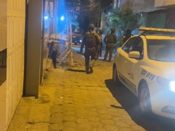 Un hombre identificado como Simón C., de aproximadamente 50 años, resultó herido de gravedad la noche de este sábado 2 de agosto,