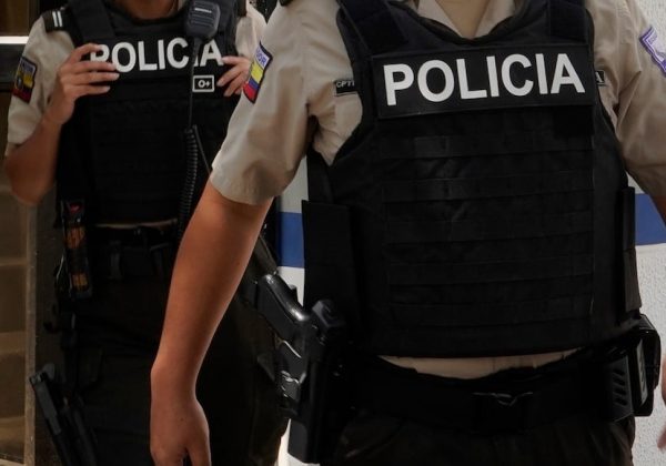 Un intento de asalto armado en una licorería del sector Quitumbe, en el sur de Quito, quedó frustrado por las víctimas.