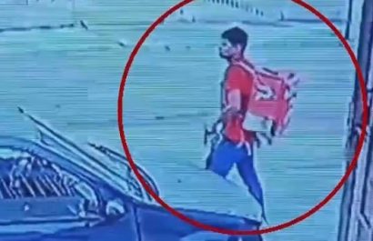 Una pareja resultó asaltada y agredida por dos delincuentes, uno disfrazado de repartidor de una empresa de motomandados,