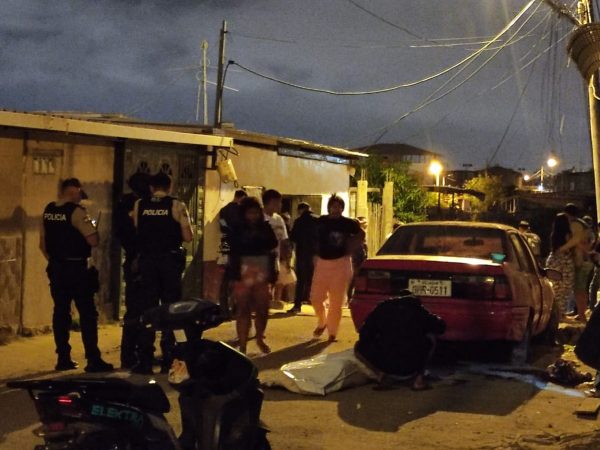 Las muertes de Manuel Villegas Cajape y Richard Andrés Cajape Vera, padre e hijo, se registró en la ciudadela 20 de Mayo de Manta