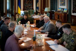 Zelenski confirma que la delegación de Ucrania acudirá este lunes al nuevo encuentro con Rusia