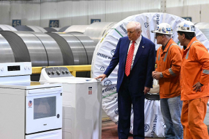 Trump sacude el comercio global con nuevos aranceles al acero y aluminio