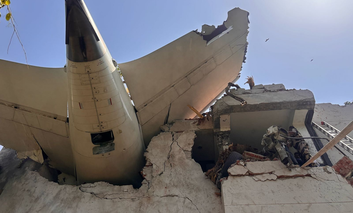 Tragedia aérea en India: se estrella avión con más de 240 personas rumbo a Londres