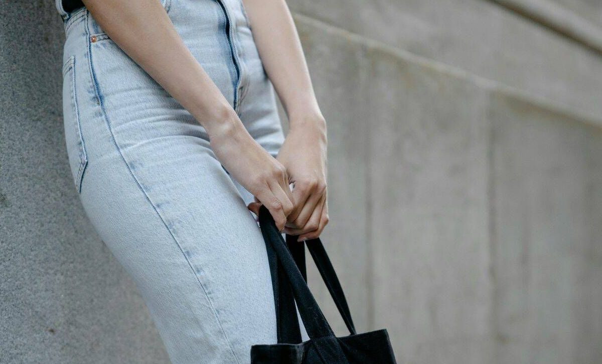 Moda para bajitas: estilos de pantalón que ayudan a estilizar la figura