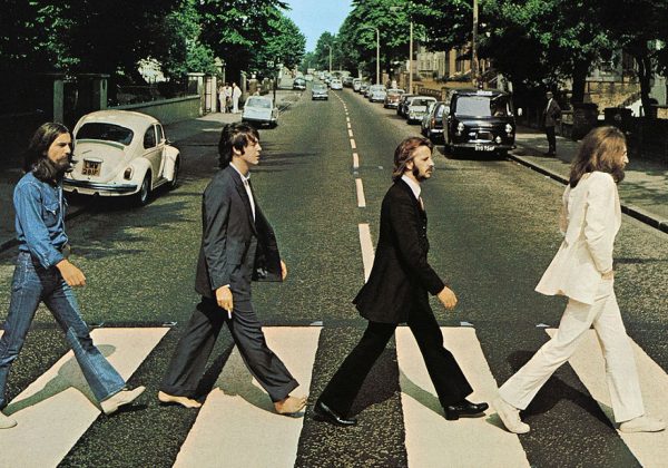 Julia Baird, hermana de John Lennon, arremete: “Las biopics de los Beatles no capturan Liverpool”
