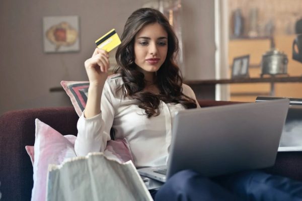 Estrategias efectivas para evitar compras impulsivas y proteger tus finanzas.