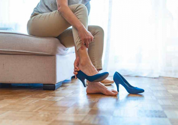 Dolor de espalda: el tipo de calzado que puede marcar la diferencia, según expertos
