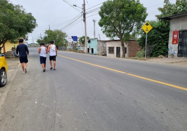 Desde el Aromo, así como de muchos sectores rurales de Manabí y Montecristi, partieron familias completas hasta Venezuela.