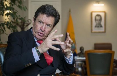 emabajdor