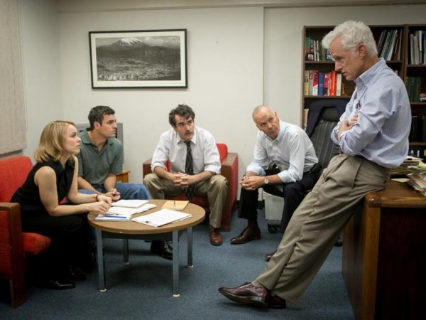 En 2001, el editor de "The Boston Globe" encarga a un grupo de periodistas que investigue las acusaciones contra John Geoghan, un cura acusado de haber abusado de más de 80 niños.