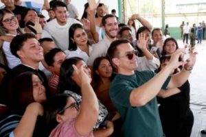 MIES confirma 19.000 inscritos en Jóvenes en Acción pese a problemas en el sistema