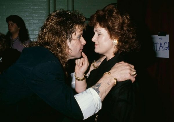 La relación de Ozzy Osbourne y Sharon, iniciada en 1970 y consolidada con su matrimonio en 1982, fue un pilar en la vida del cantante. FOTO: sharonosbourne (Instagram),