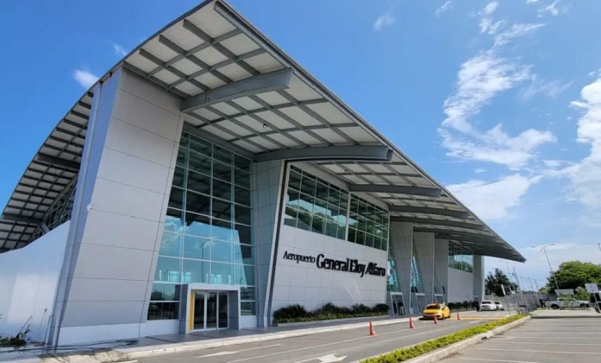 Aerolínea COPA adelanta su nueva frecuencia de vuelo en la ruta Manta-Panamá.
