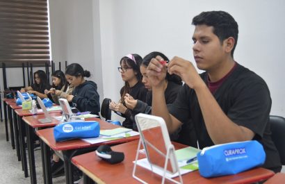 Los estudiantes de sexto nivel de Odontología de la ULEAM participaron en el taller.