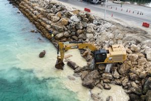 Terminal Portuario de Manta recibe Premio Marítimo de las Américas 2025 por su gestión en prevención de desastres.